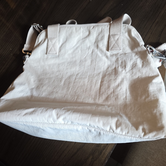 Kipling Women's Pahneiro Handbag in the color Light Cream With Monkey Charm - Picture 8 of 12